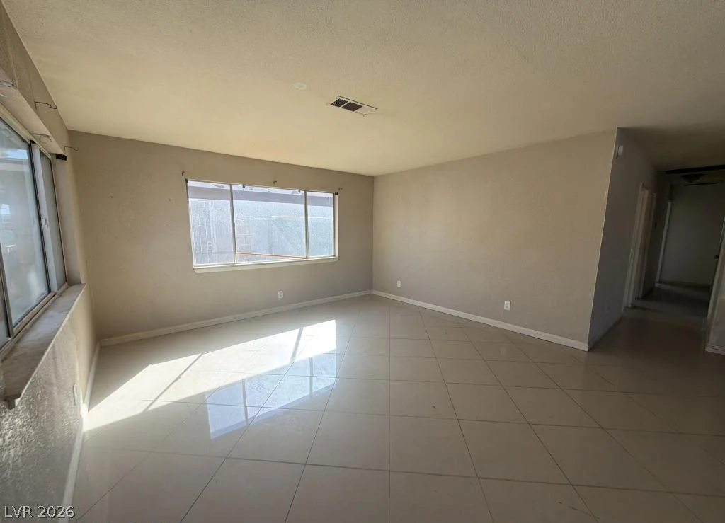 851 Carey, North Las Vegas, NV 89030
