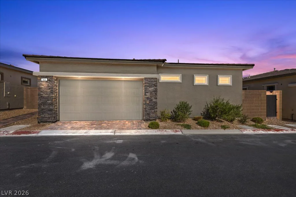 905 Belleforte, Las Vegas, NV 89138