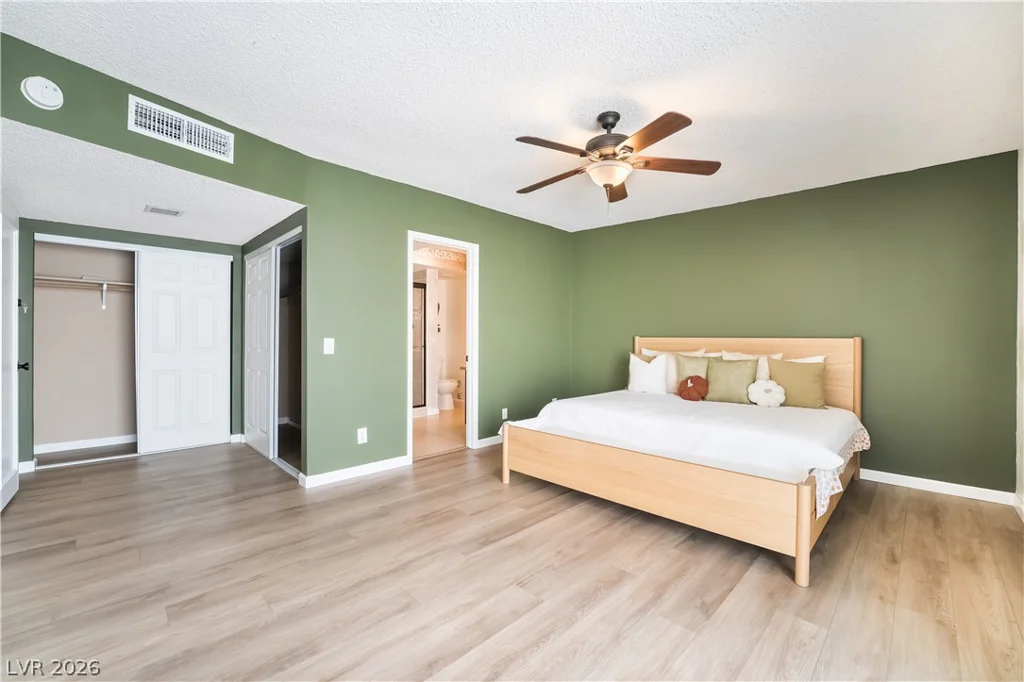 3823 Columbus, Las Vegas, NV 89121