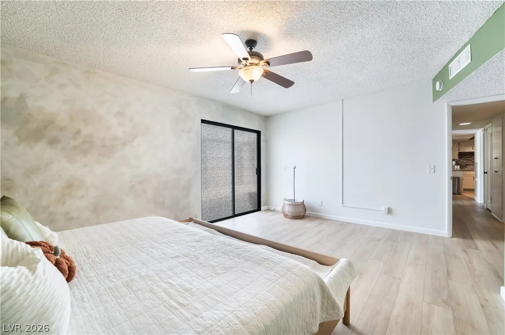 3823 Columbus, Las Vegas, NV 89121