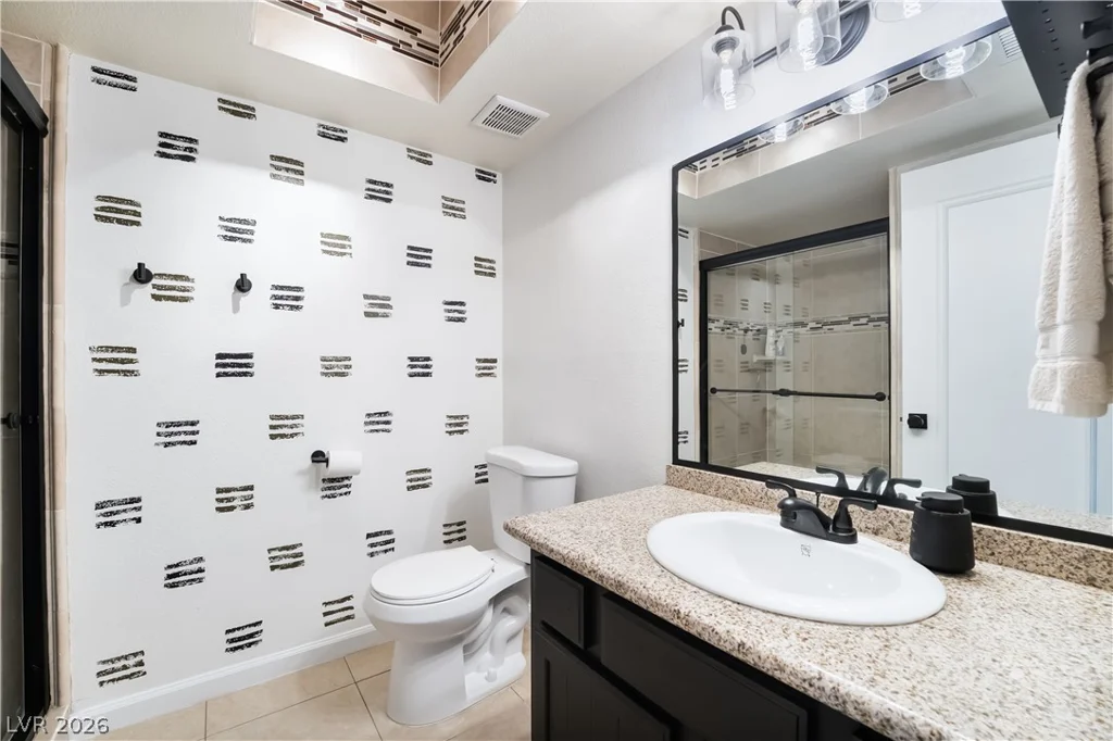 3823 Columbus, Las Vegas, NV 89121