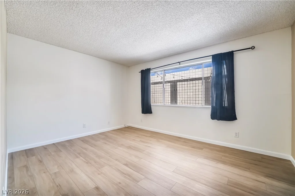 3823 Columbus, Las Vegas, NV 89121