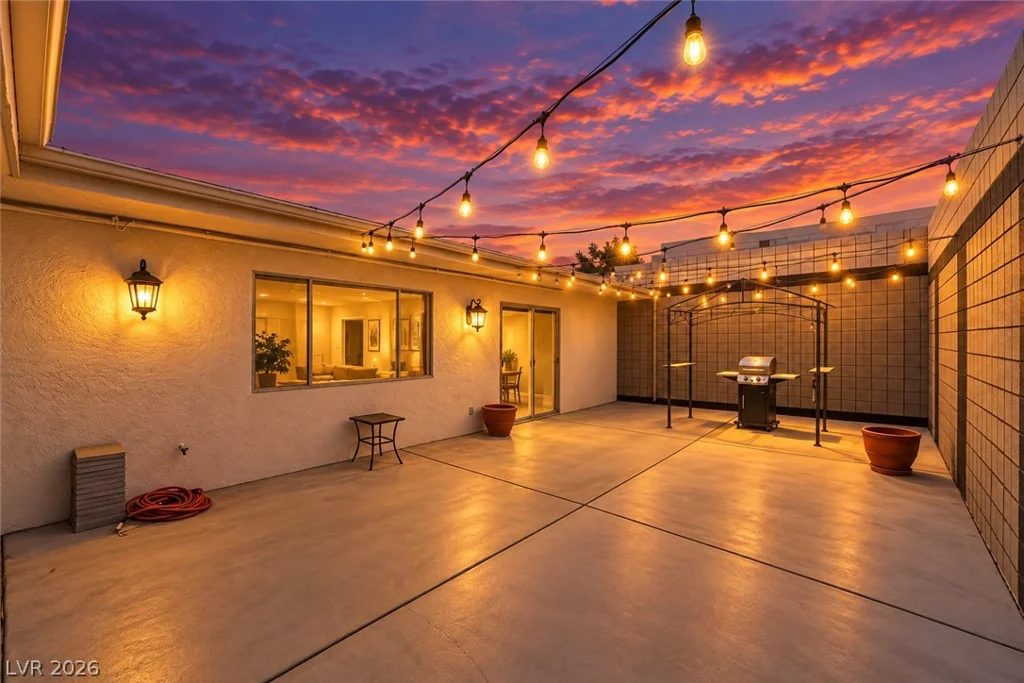 3823 Columbus, Las Vegas, NV 89121