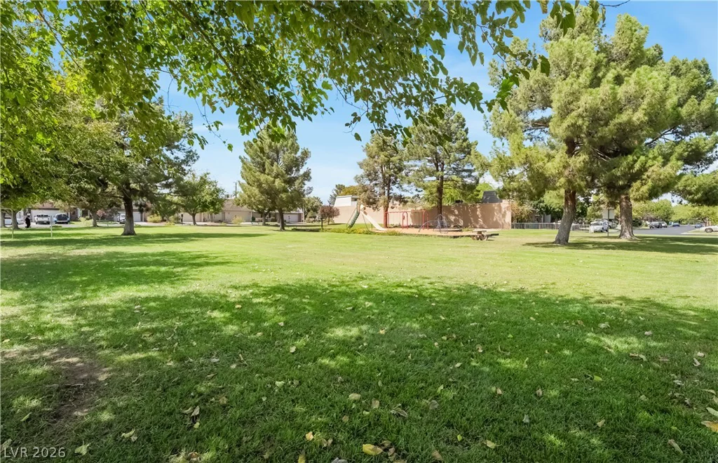3823 Columbus, Las Vegas, NV 89121