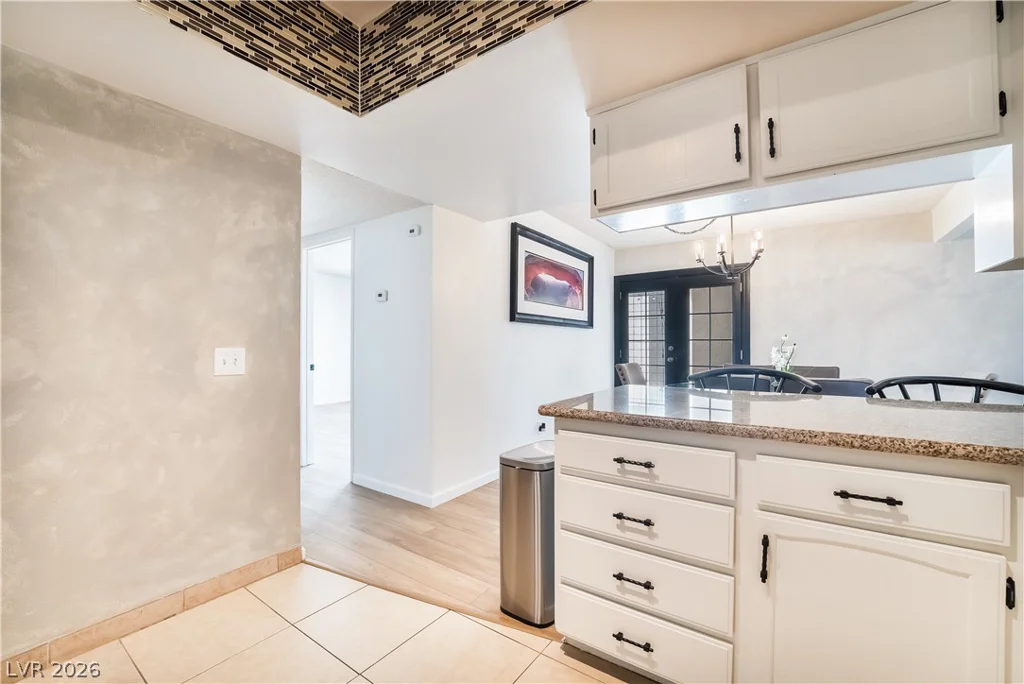3823 Columbus, Las Vegas, NV 89121