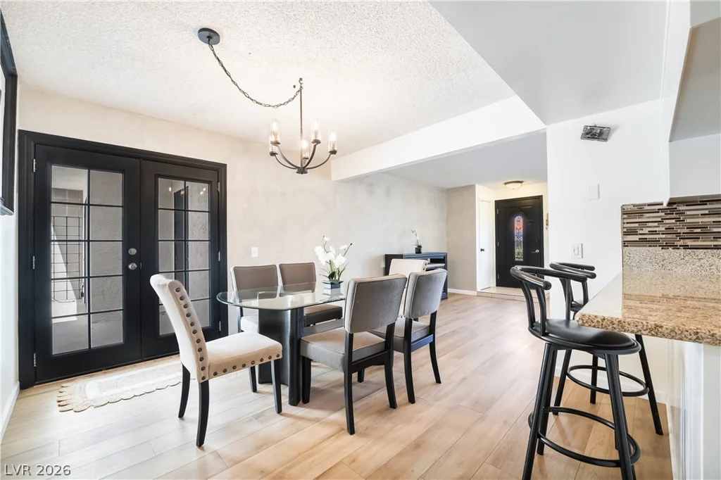 3823 Columbus, Las Vegas, NV 89121