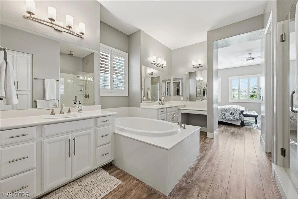 216 Highspring, Las Vegas, NV 89138