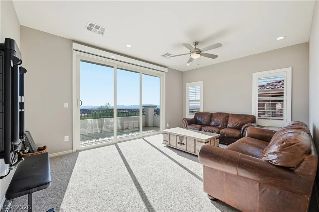 216 Highspring, Las Vegas, NV 89138