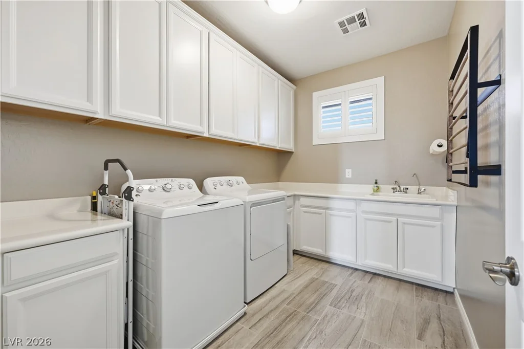 216 Highspring, Las Vegas, NV 89138