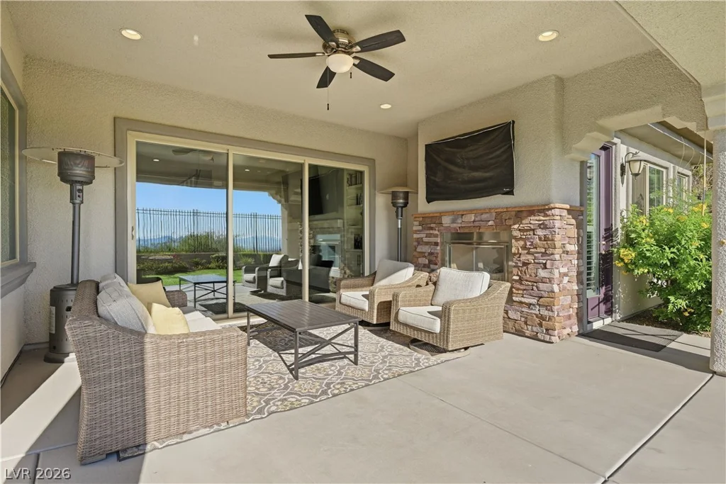 216 Highspring, Las Vegas, NV 89138