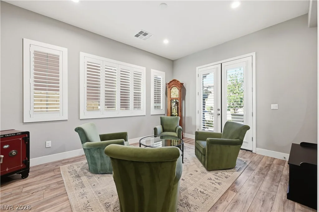 216 Highspring, Las Vegas, NV 89138