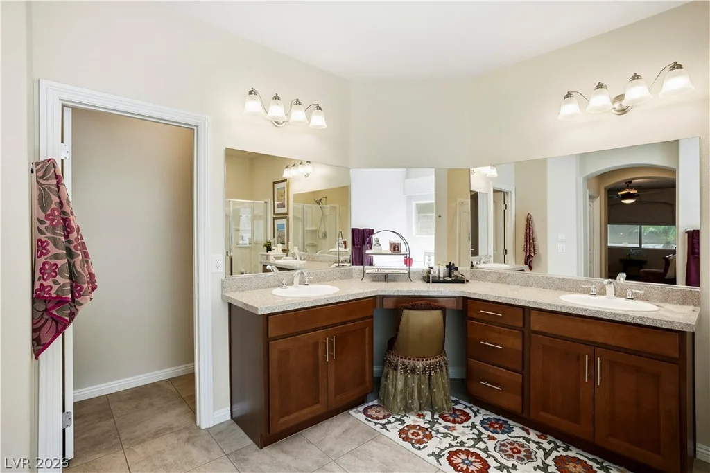 6217 Starflare, Las Vegas, NV 89148