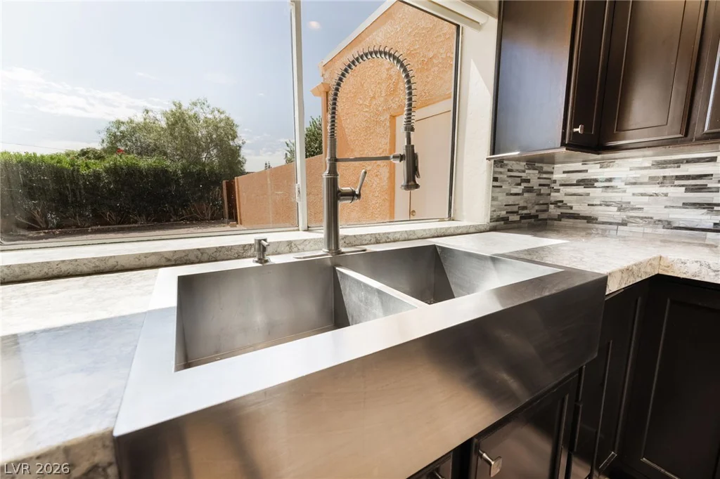 9120 Mohawk, Las Vegas, NV 89139