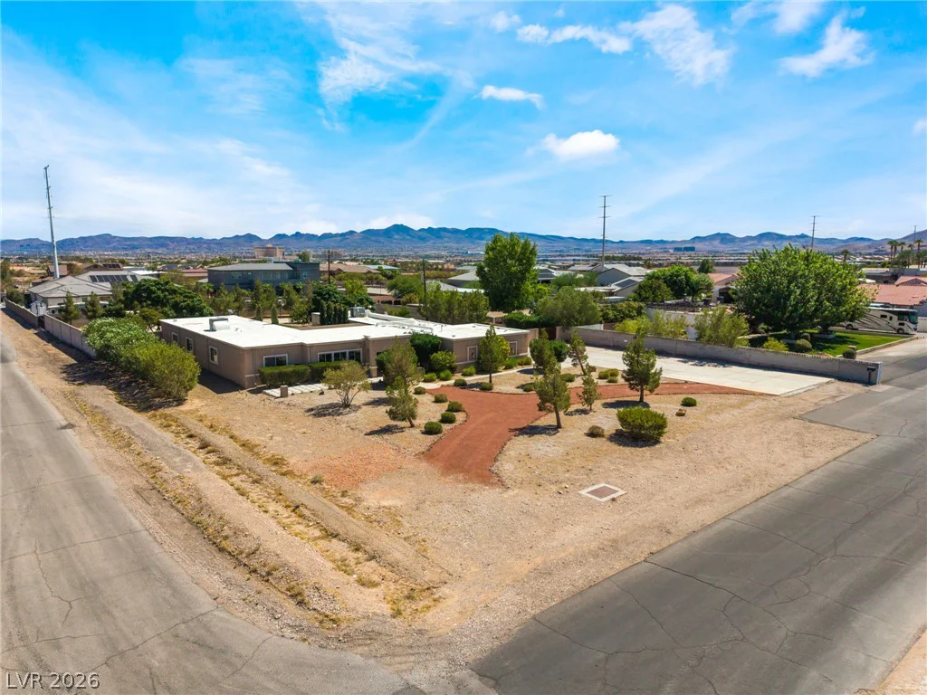 9120 Mohawk, Las Vegas, NV 89139