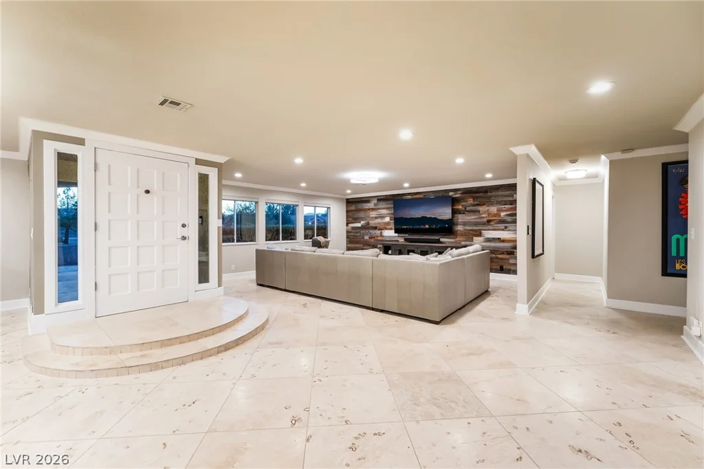 9120 Mohawk, Las Vegas, NV 89139