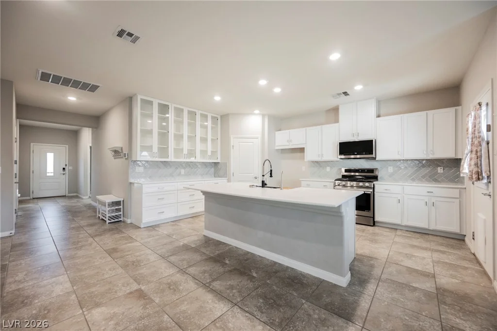 4321 Meline, North Las Vegas, NV 89084