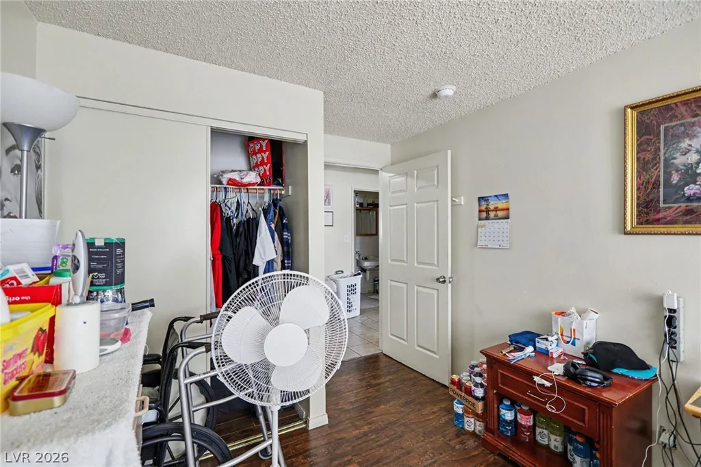 1905 17th, Las Vegas, NV 89104