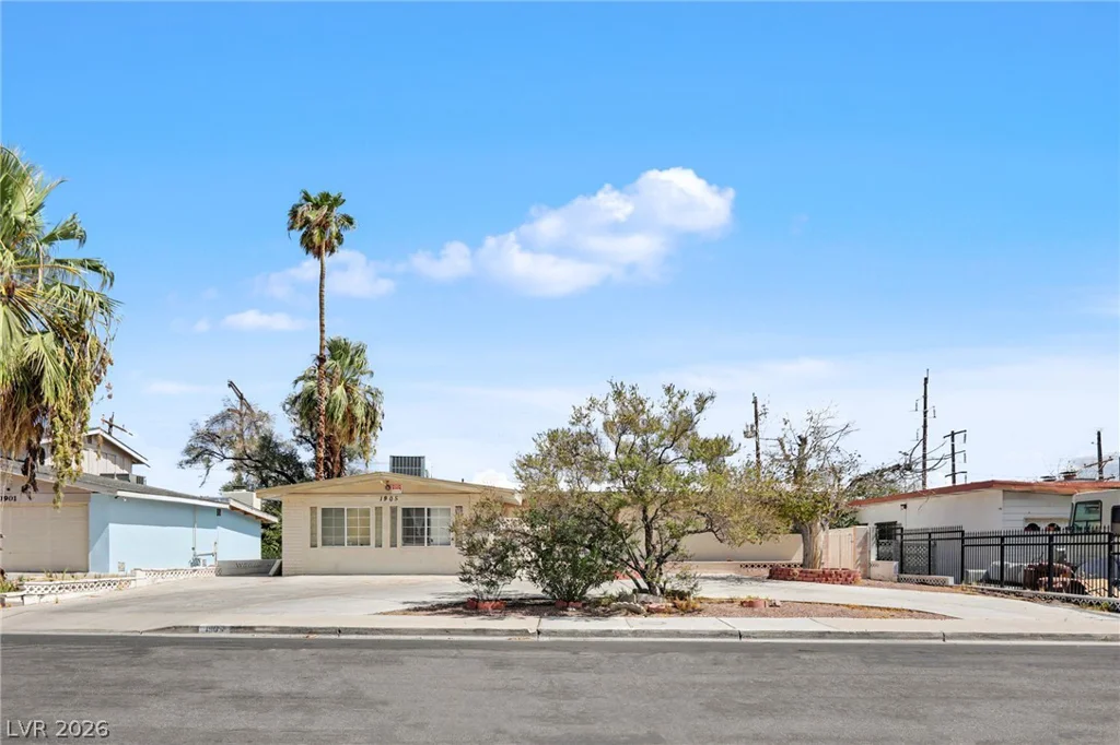 1905 17th, Las Vegas, NV 89104
