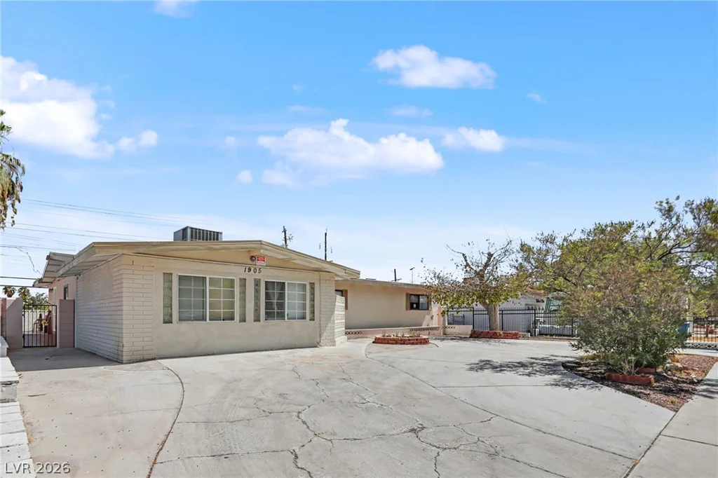 1905 17th, Las Vegas, NV 89104