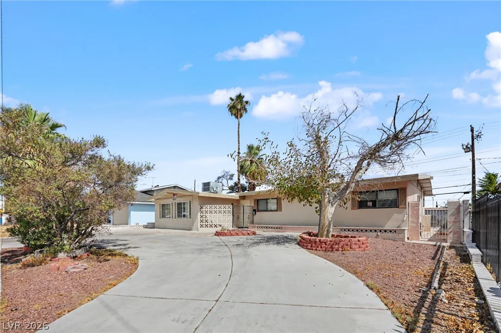 1905 17th, Las Vegas, NV 89104