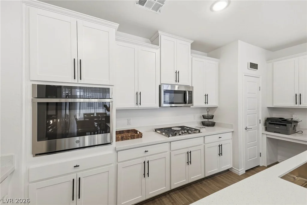 2555 Hampton, Henderson, NV 89052