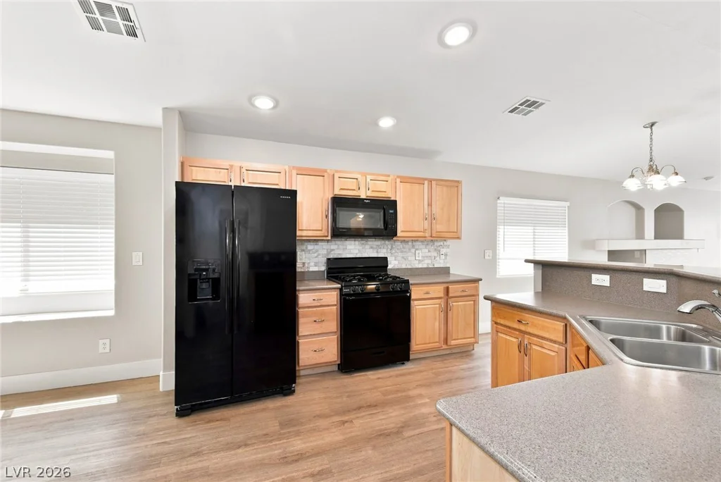 6059 Camden Cove, North Las Vegas, NV 89081