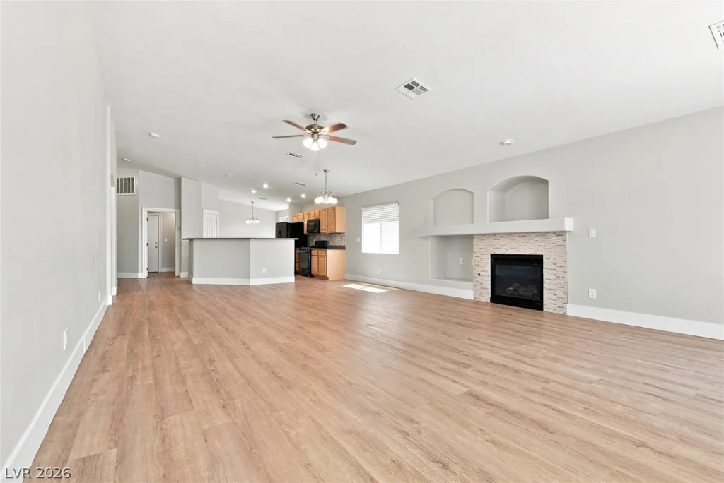 6059 Camden Cove, North Las Vegas, NV 89081