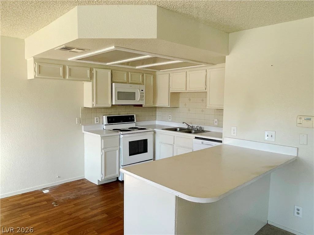 1104 Pinto Rock, Las Vegas, NV 89128