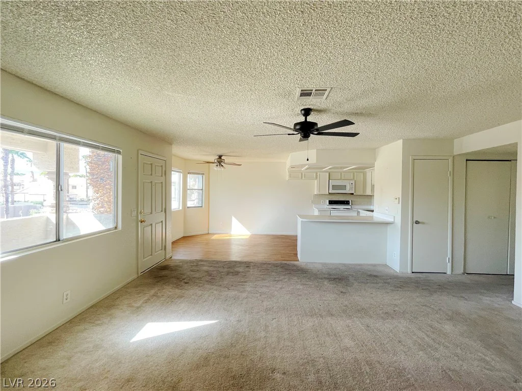 1104 Pinto Rock, Las Vegas, NV 89128