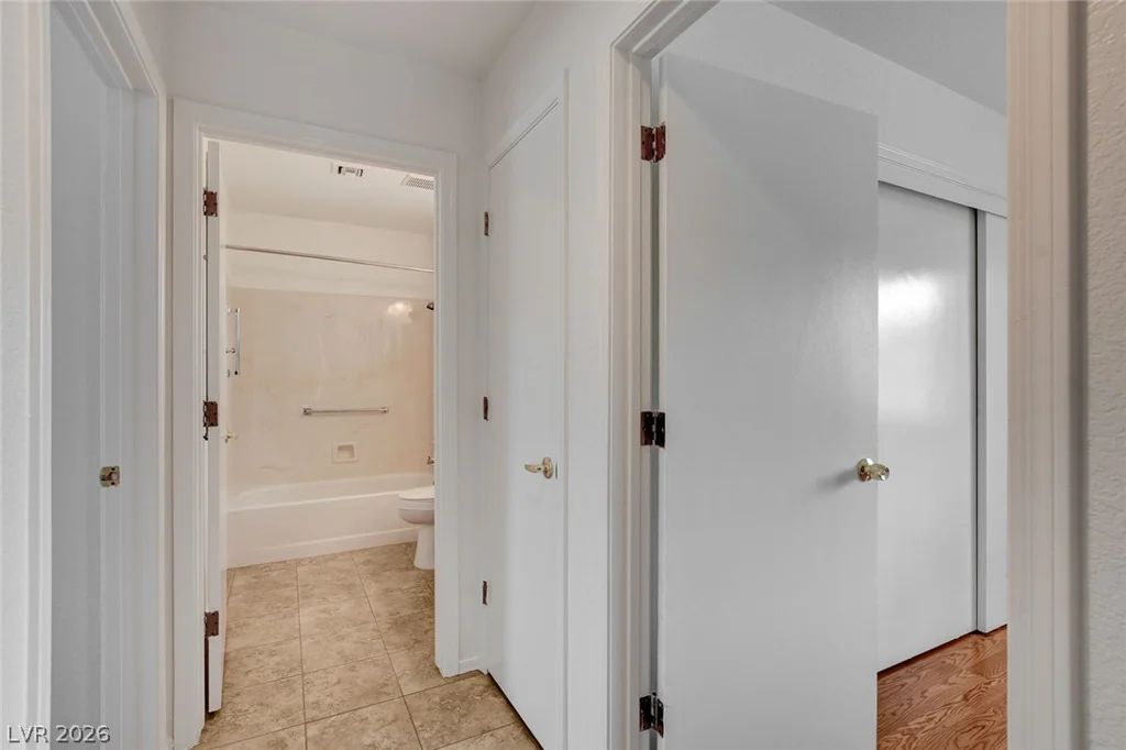 9036 Grayling, Las Vegas, NV 89134