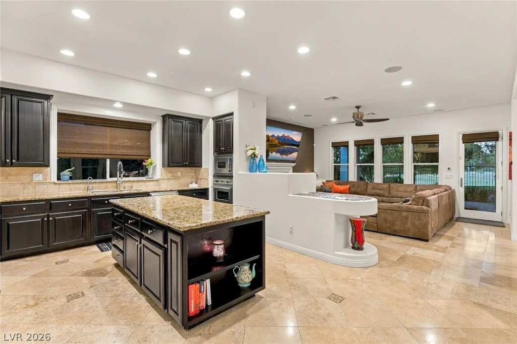 12056 Royal Dolnoch, Las Vegas, NV 89141