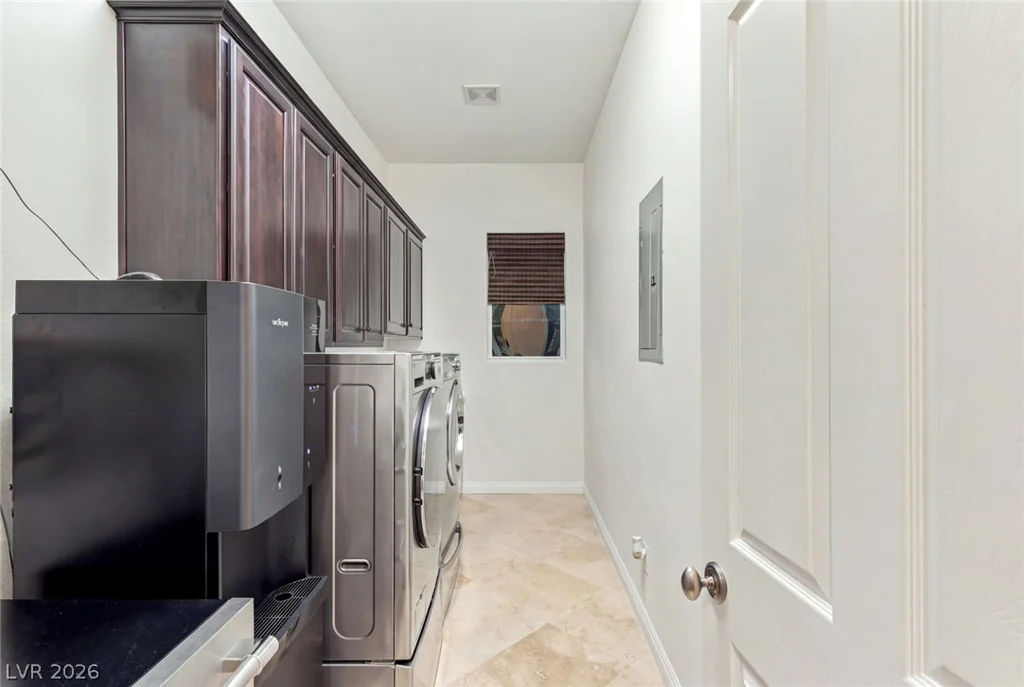 12056 Royal Dolnoch, Las Vegas, NV 89141