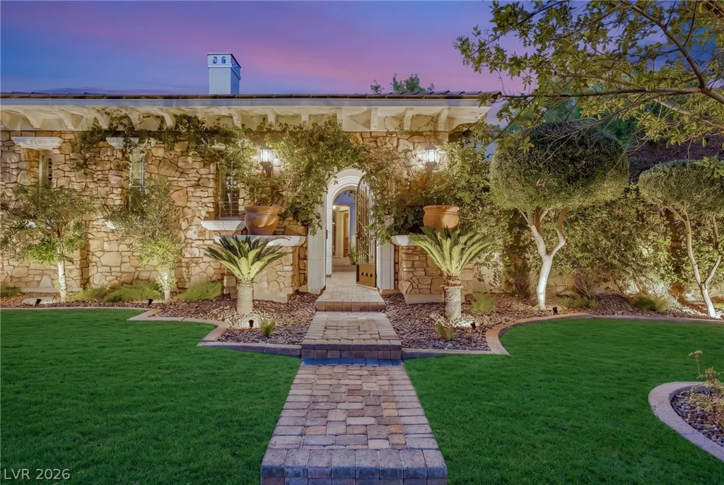 12056 Royal Dolnoch, Las Vegas, NV 89141