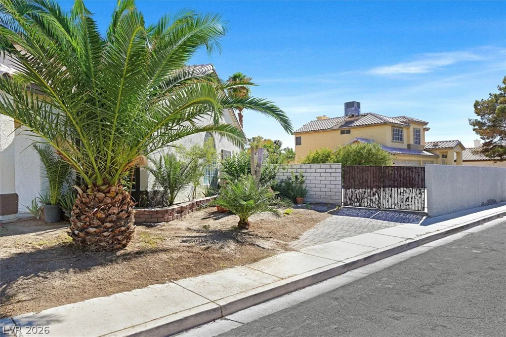 1715 Green Apple, Las Vegas, NV 89142
