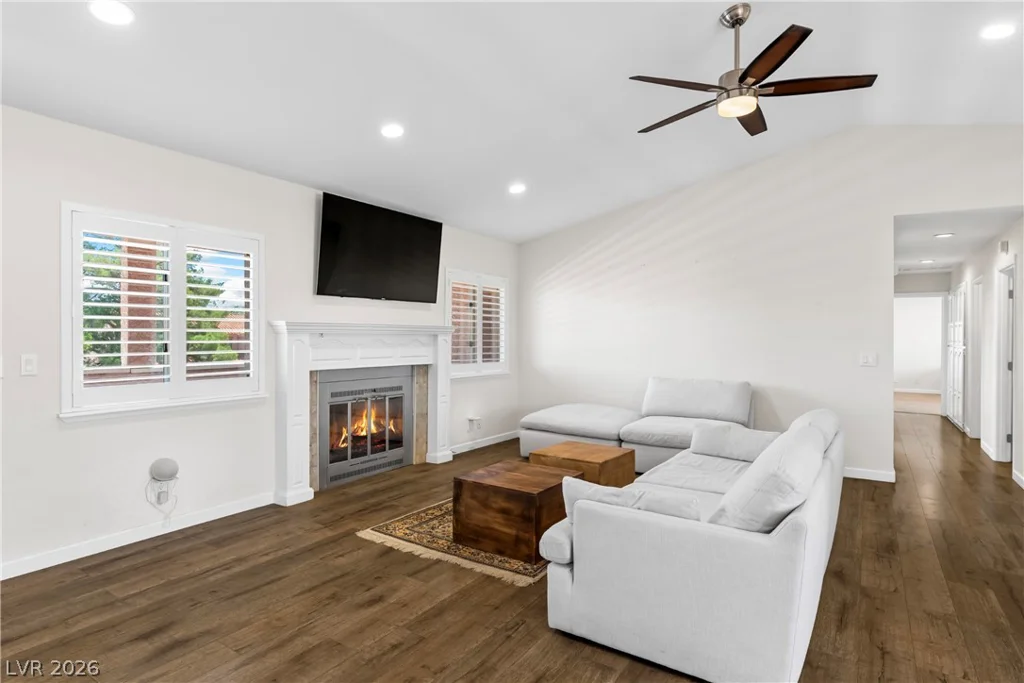 2824 Edmond, Las Vegas, NV 89146
