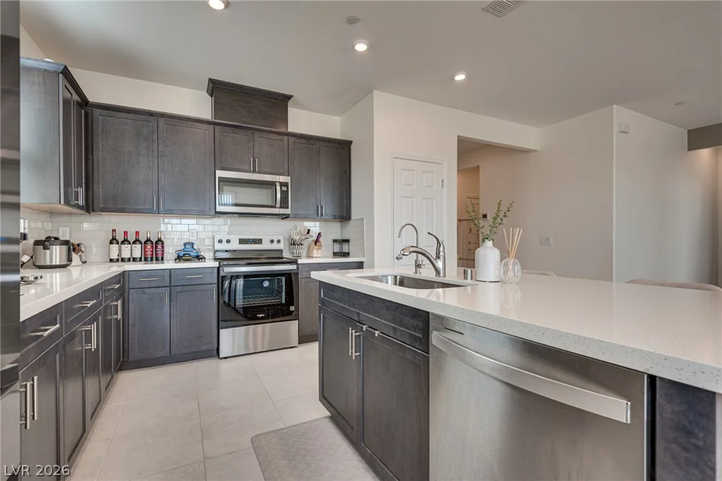 4715 Tindra, Las Vegas, NV 89121