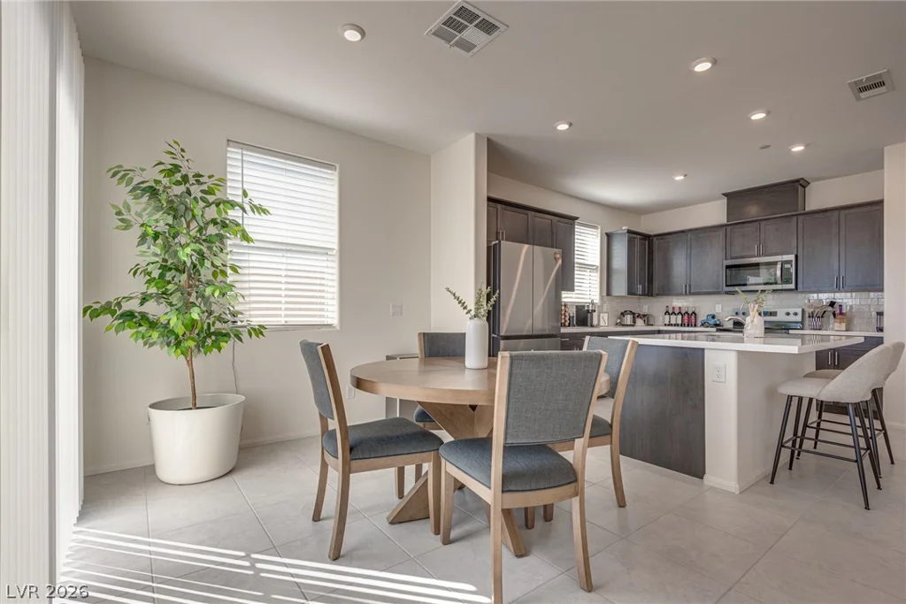 4715 Tindra, Las Vegas, NV 89121