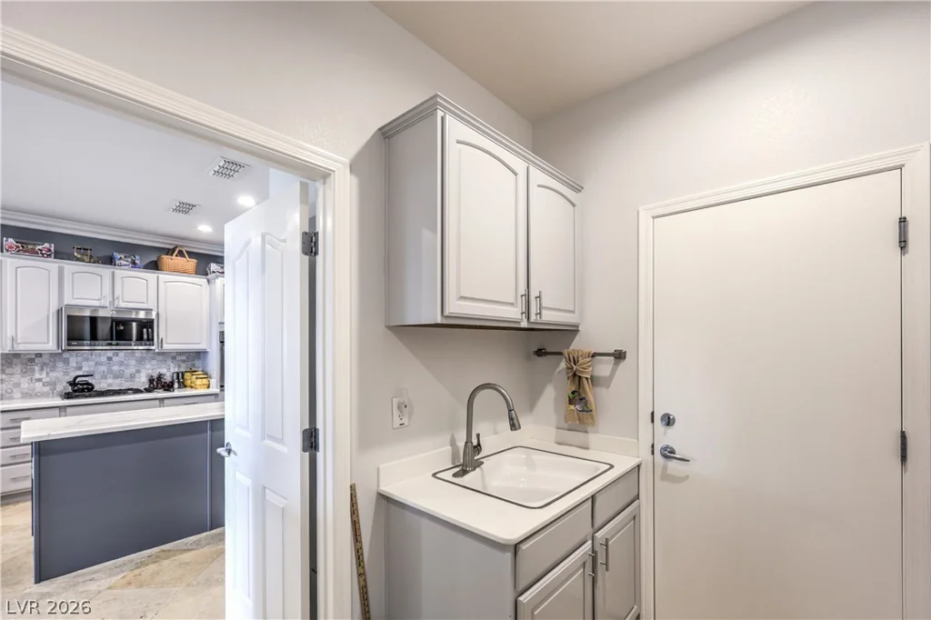 2550 Portsmouth Creek, Henderson, NV 89052