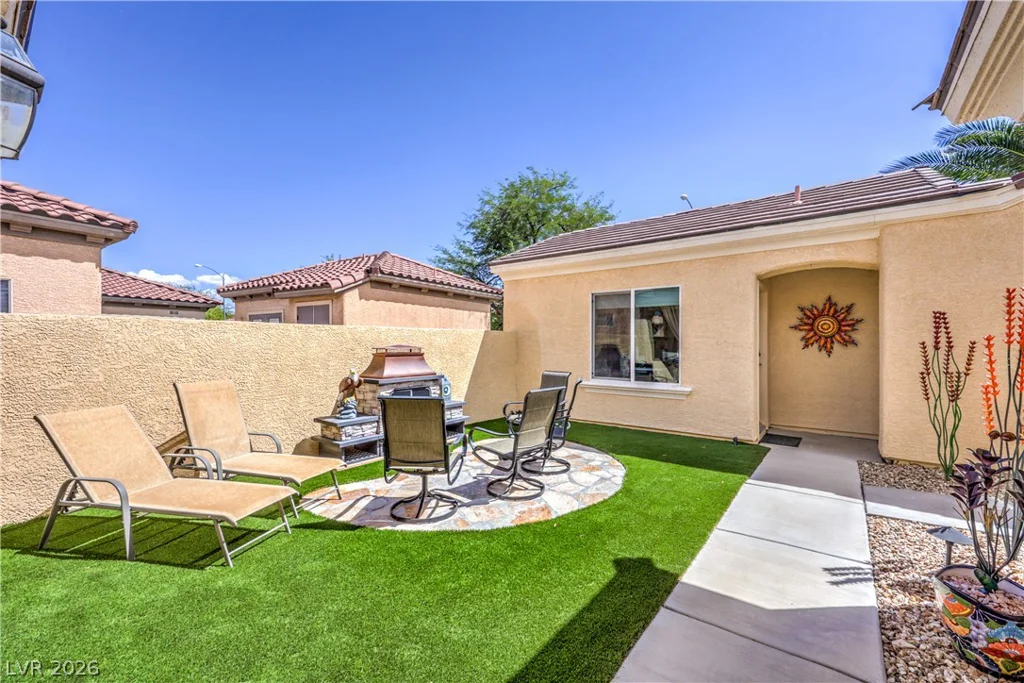 2550 Portsmouth Creek, Henderson, NV 89052