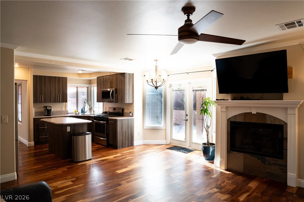 8301 Hollow Wharf, Las Vegas, NV 89128