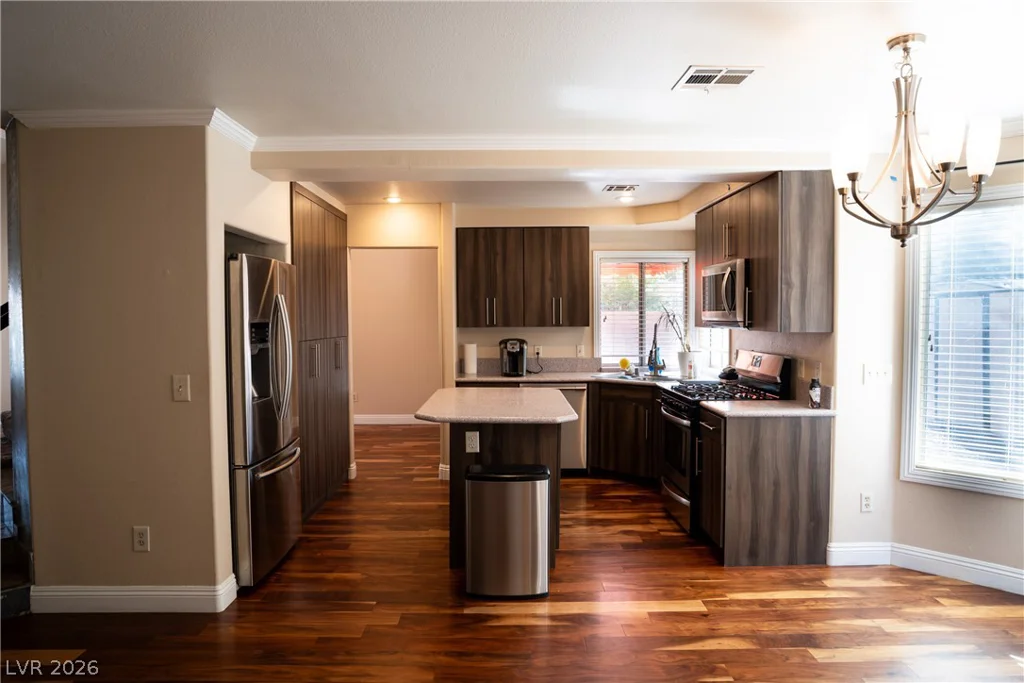 8301 Hollow Wharf, Las Vegas, NV 89128