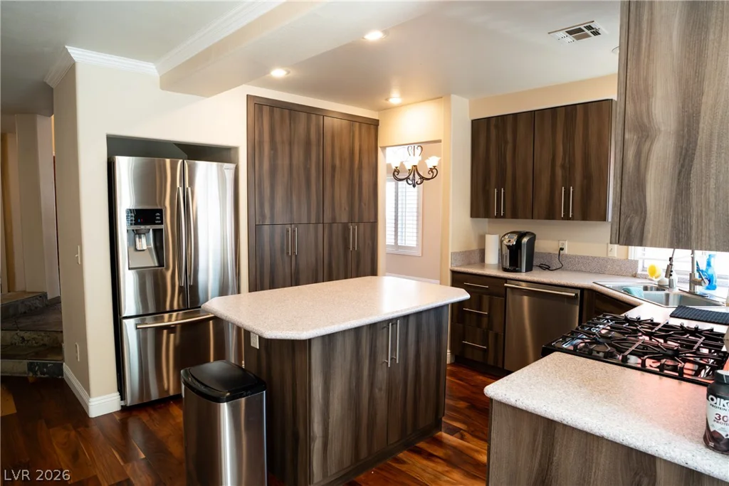 8301 Hollow Wharf, Las Vegas, NV 89128
