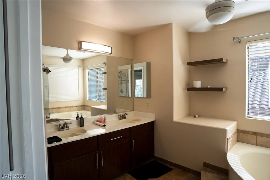 8301 Hollow Wharf, Las Vegas, NV 89128