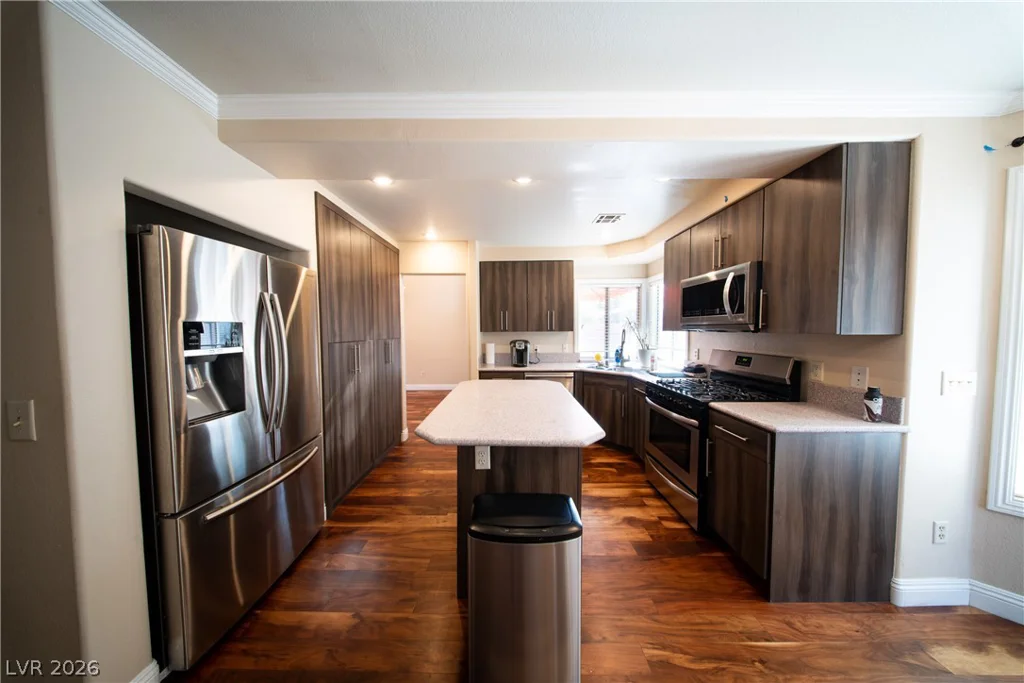 8301 Hollow Wharf, Las Vegas, NV 89128