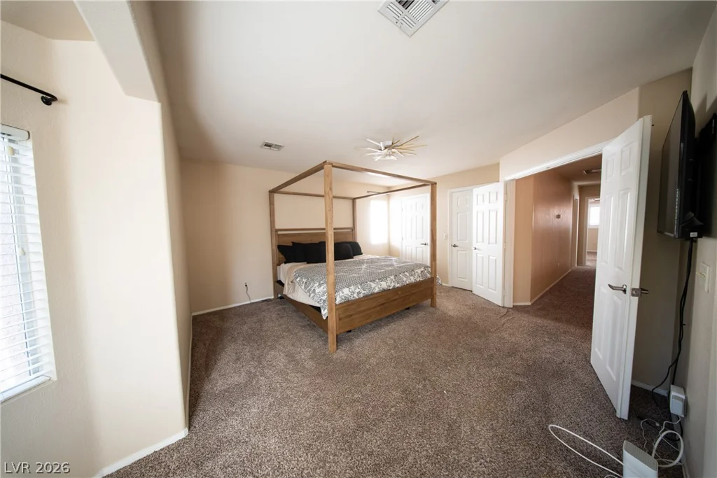 8301 Hollow Wharf, Las Vegas, NV 89128
