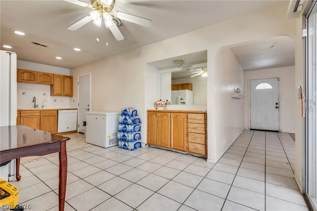 6436 Candlebrush, Las Vegas, NV 89107