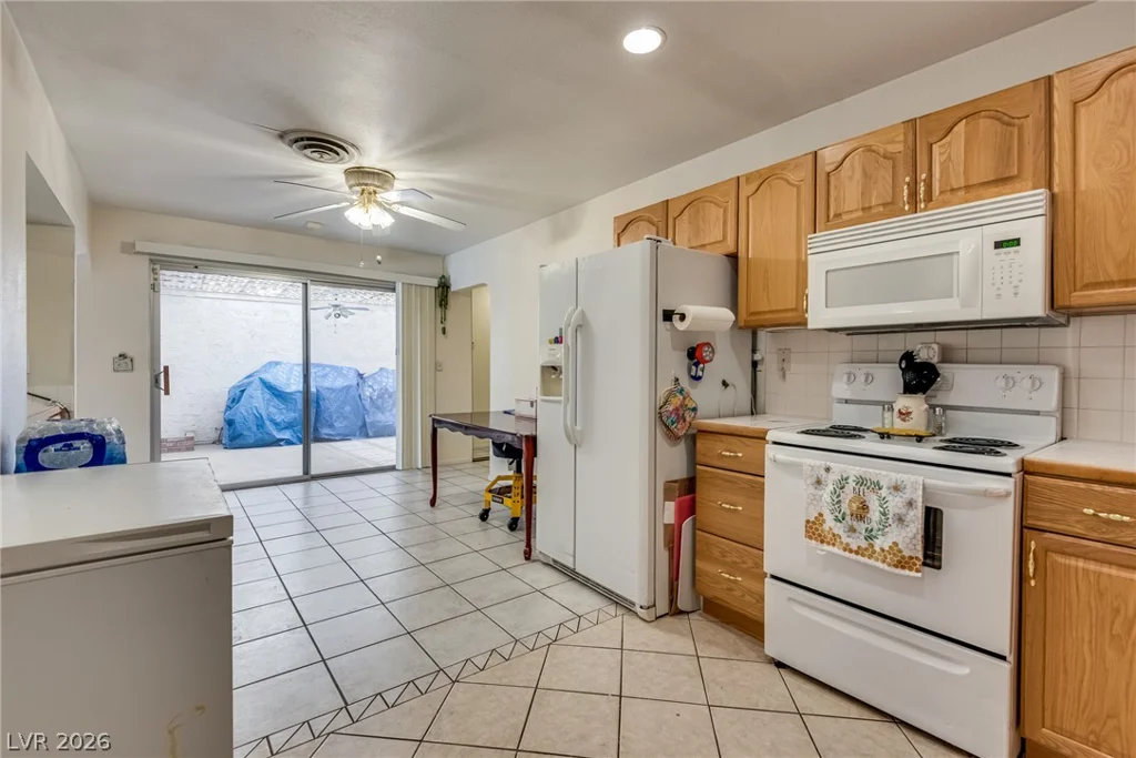 6436 Candlebrush, Las Vegas, NV 89107