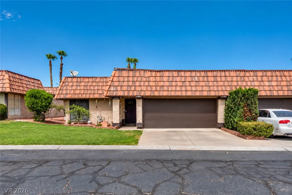 6436 Candlebrush, Las Vegas, NV 89107
