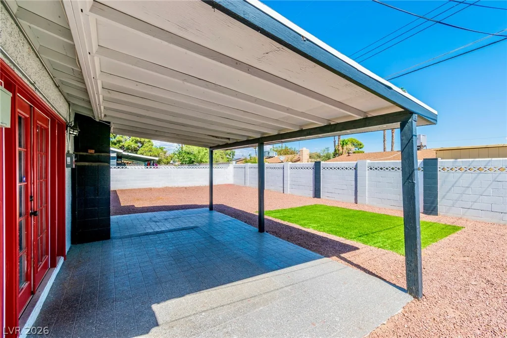 5804 Carmen, Las Vegas, NV 89108