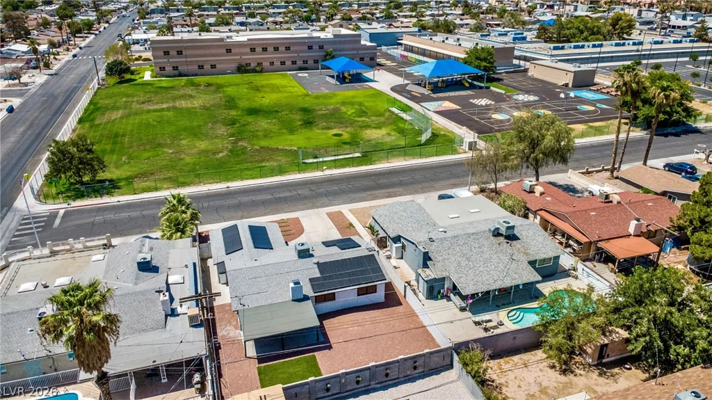 5804 Carmen, Las Vegas, NV 89108